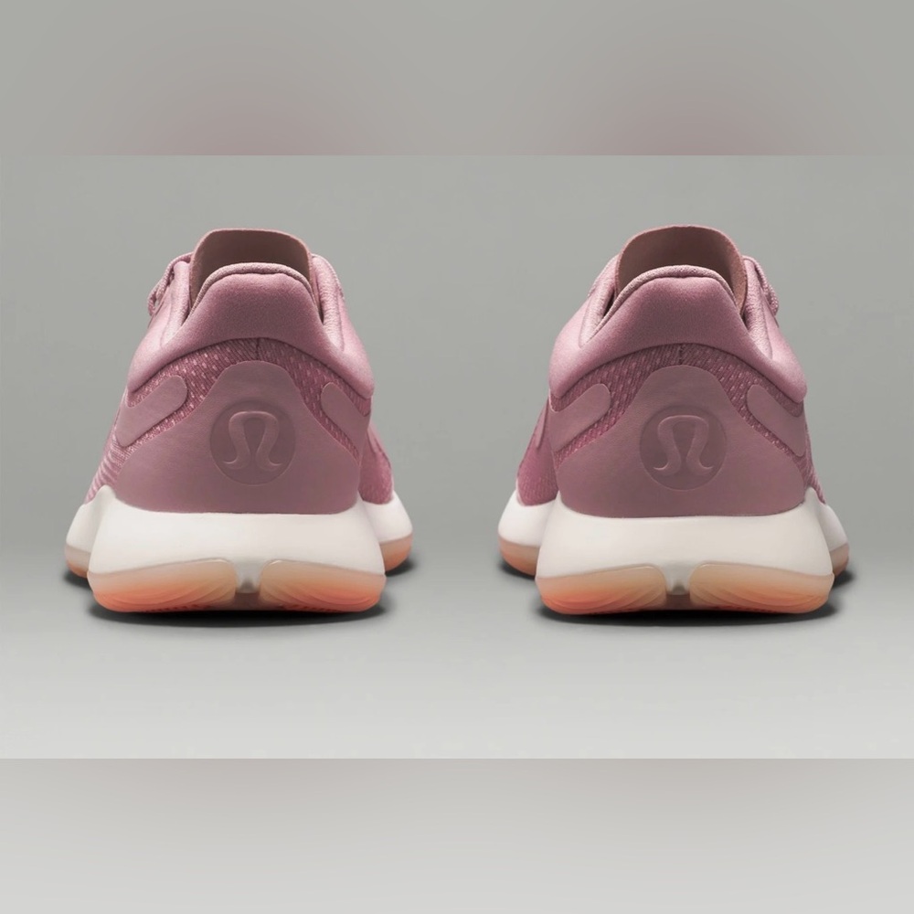 Lululemon Strongfeel Women's Training Shoe Size 6
Brand NEW - Picture 4 of 9
